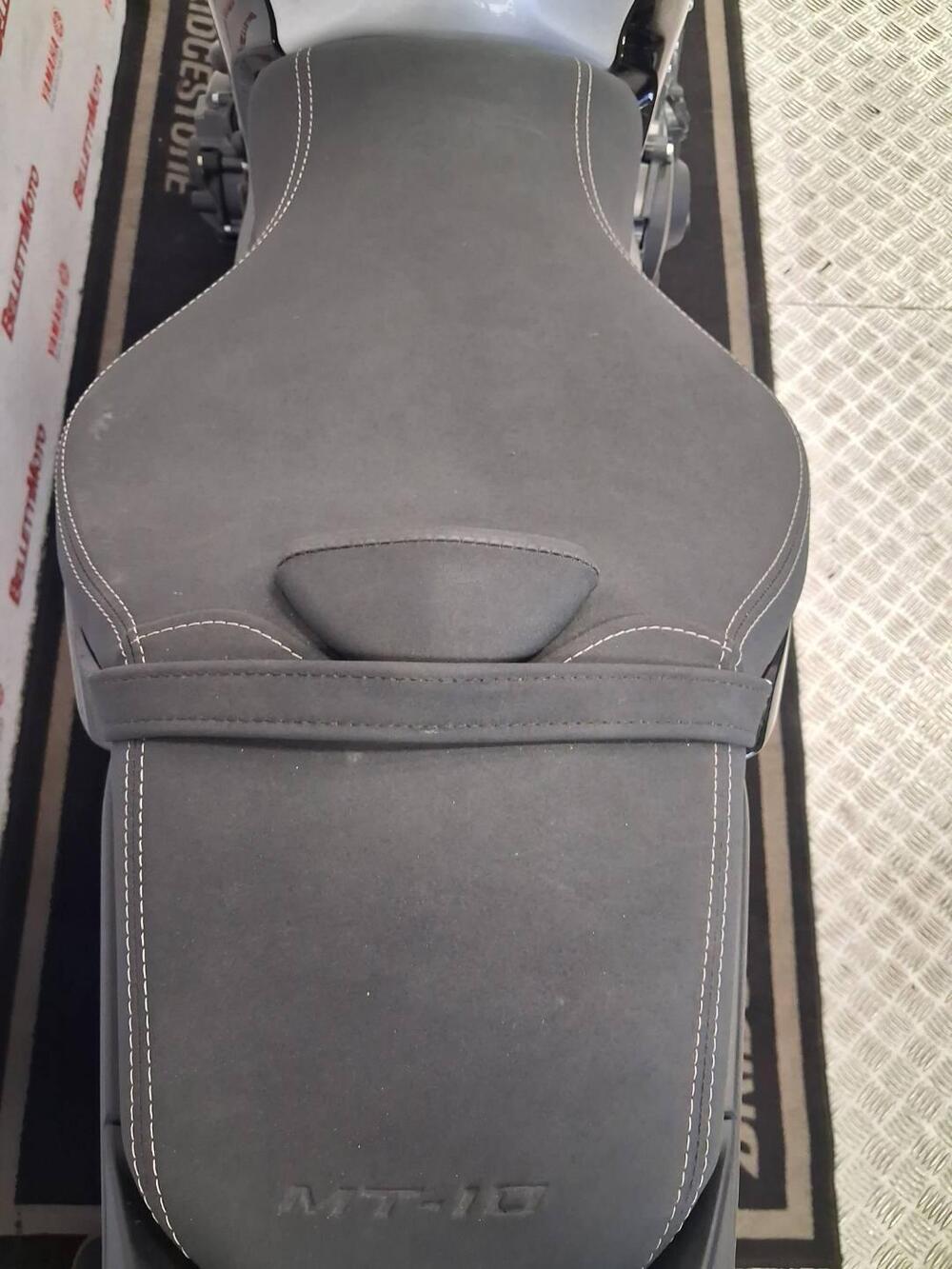 Yamaha MT-10 SP (2022 - 25) (8)