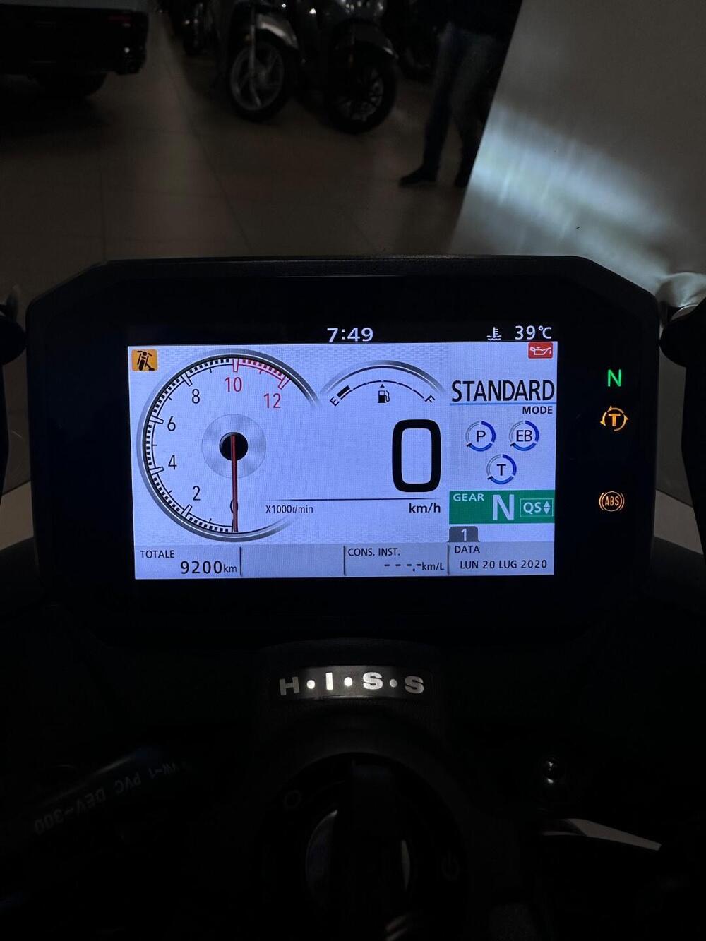 Honda CB 750 Hornet (2023 - 24) (3)