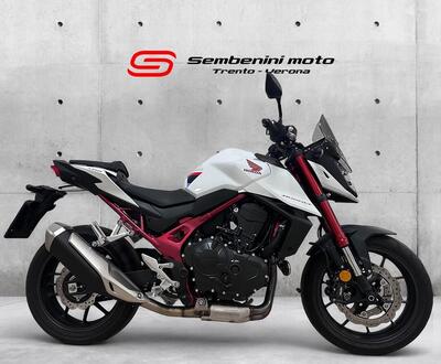 Honda CB 750 Hornet (2023 - 24) usata