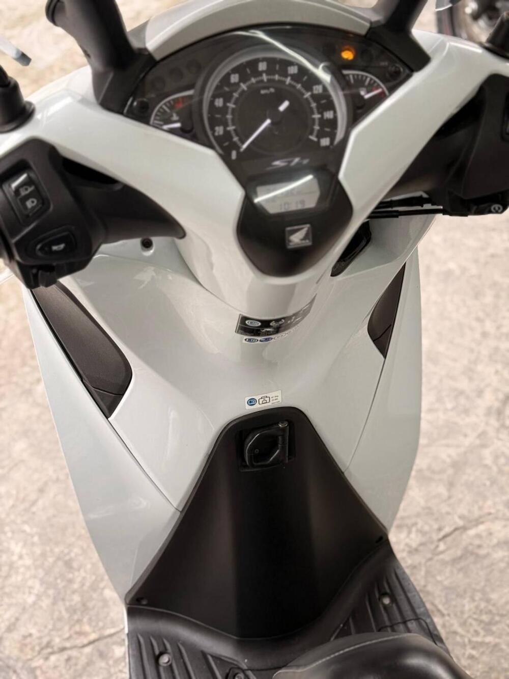 Honda SH 150 i (2017 - 19) (10)