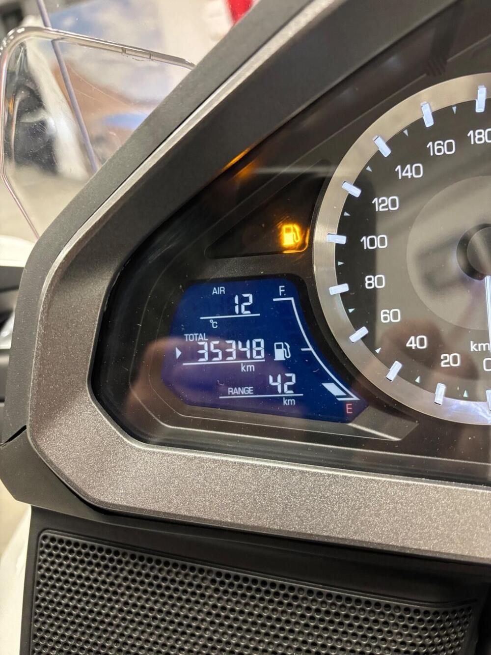 Honda GL 1800 Gold Wing Tour DCT & Airbag (2022 - 24) (9)