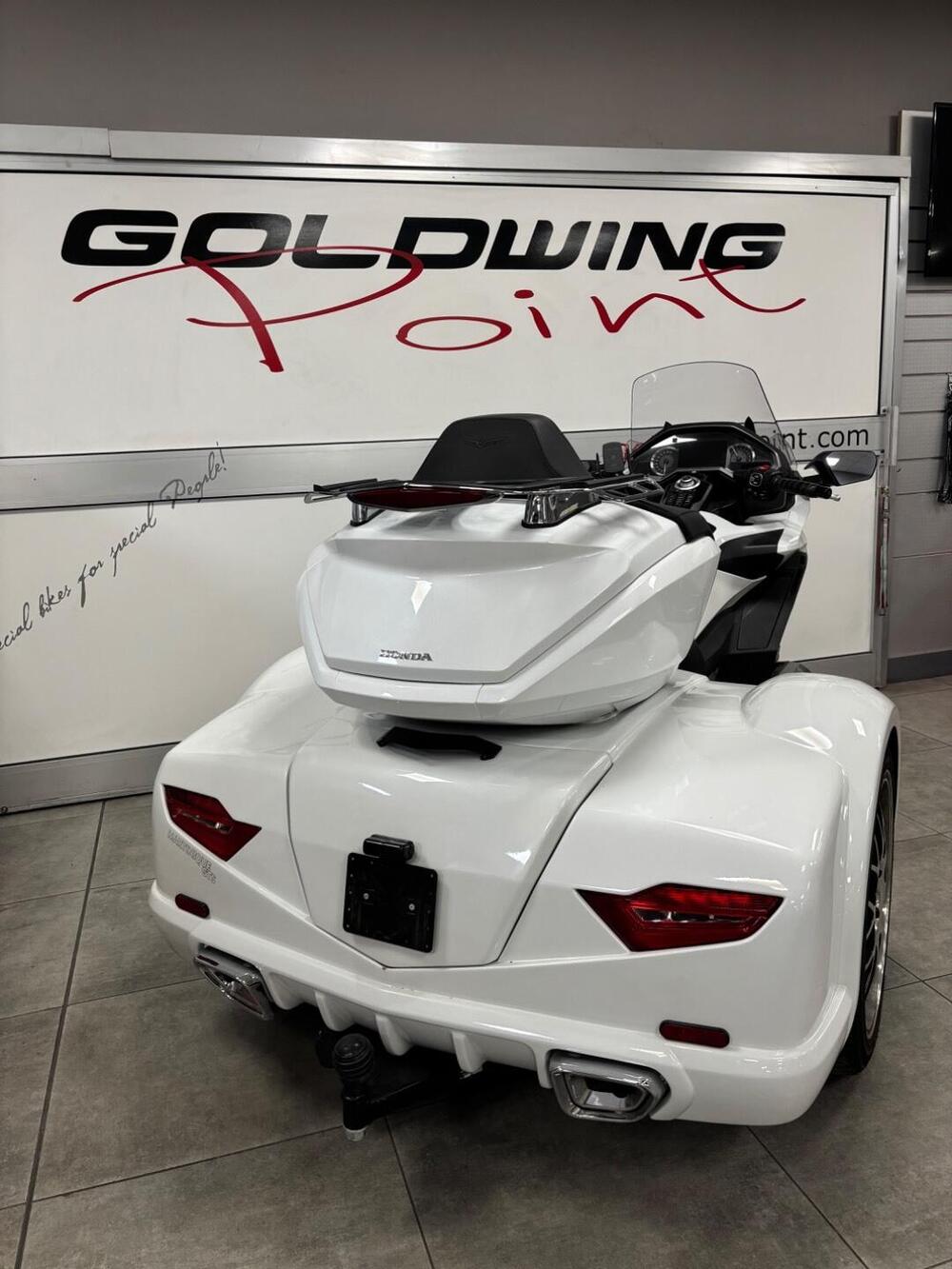 Honda GL 1800 Gold Wing Tour DCT & Airbag (2022 - 24) (13)