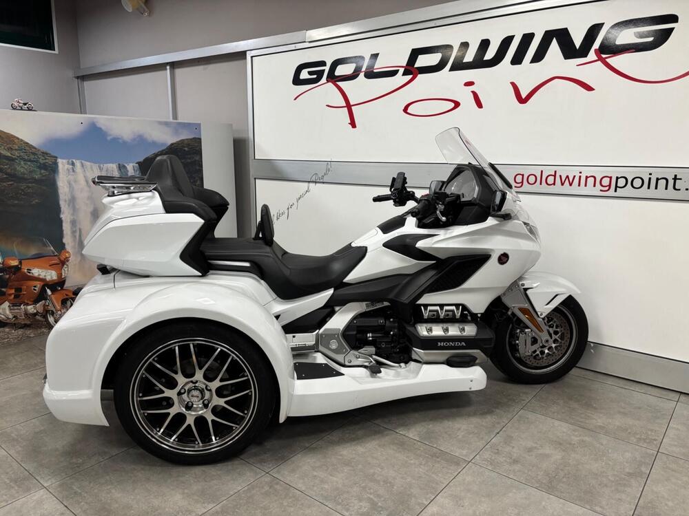 Honda GL 1800 Gold Wing Tour DCT & Airbag (2022 - 24) (16)