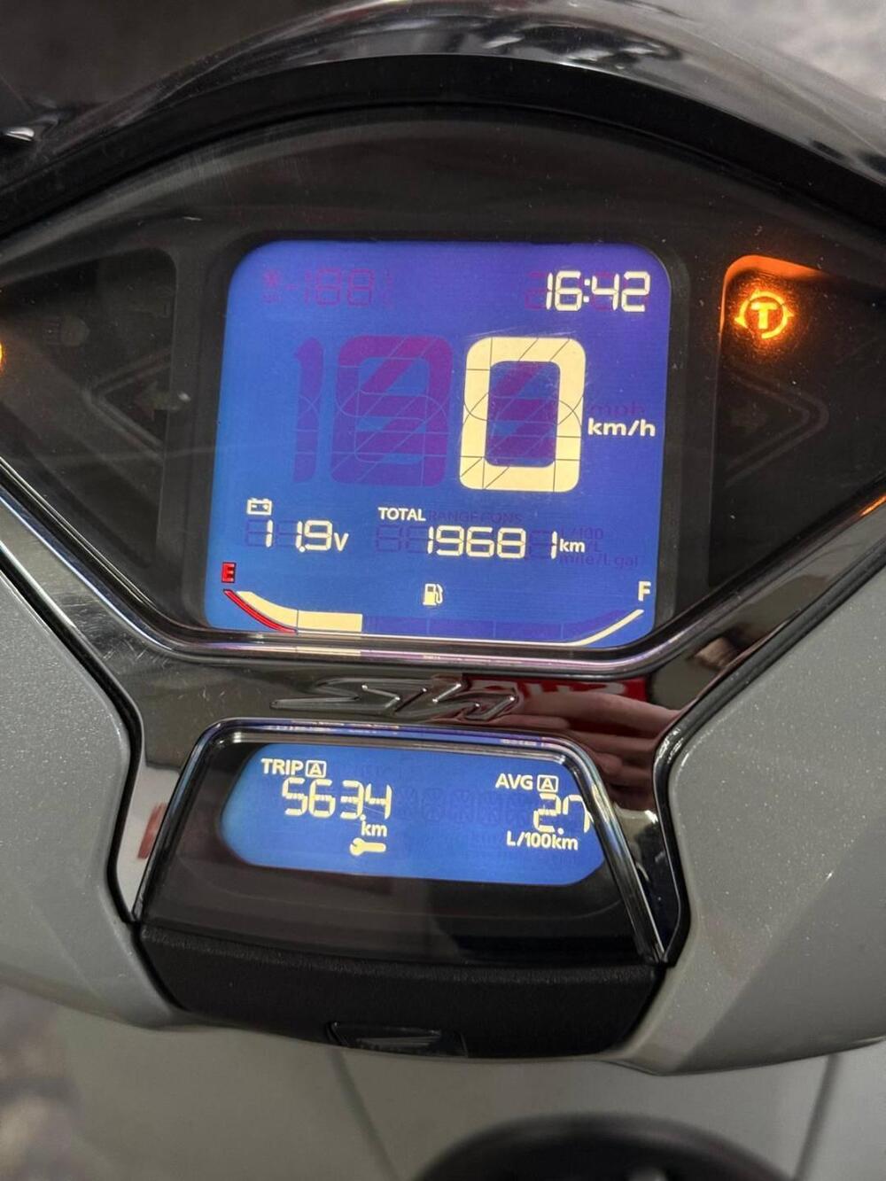 Honda SH 125i (2024 - 25) (4)