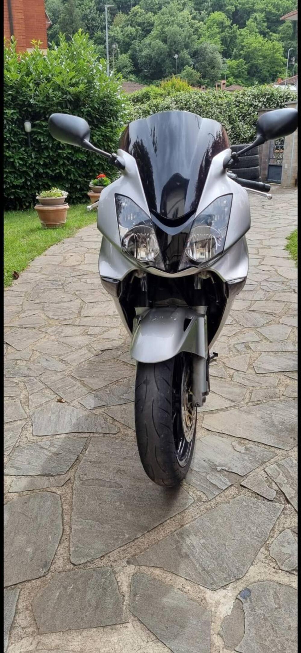 Honda VFR 800 (2002 - 05)