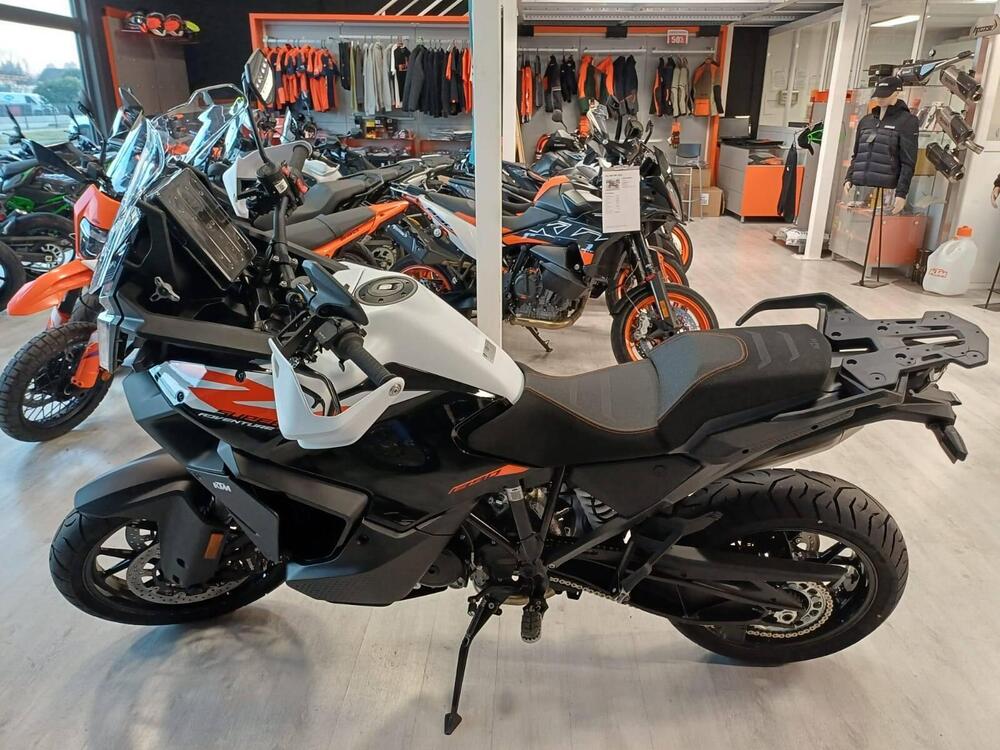 KTM 1390 Super Adventure S (2026) (5)