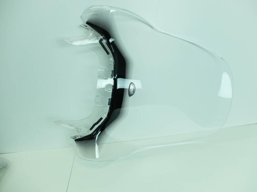 Parabrezza Givi D442ST x Yamaha T max 500 dal 2008 (2)