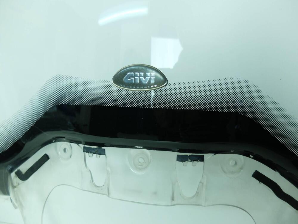 Parabrezza Givi D442ST x Yamaha T max 500 dal 2008 (5)