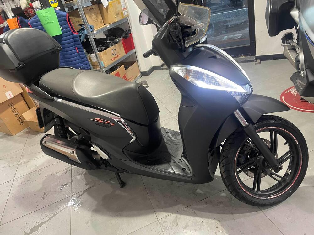 Honda SH 300 i Sport ABS (2018 - 20) (3)