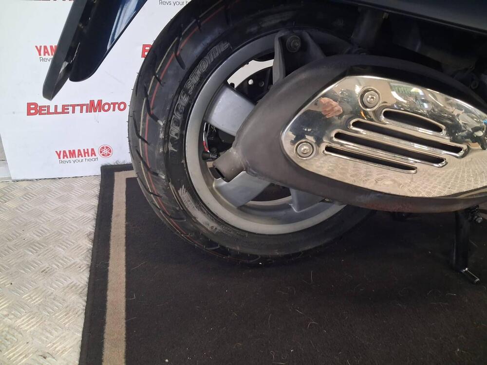 Vespa GTS 125 Super (2008 - 16) (2)