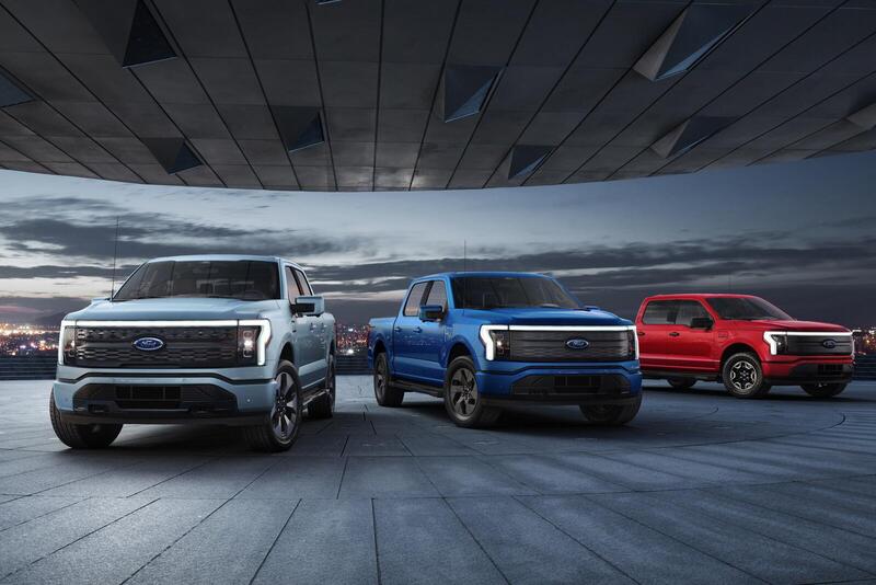 Ford F-150 Lightning, stop alla produzione del 100% elettrico: arriva il range extender