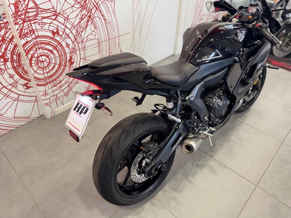 Yamaha YZF R7 (2021 - 25) (12)
