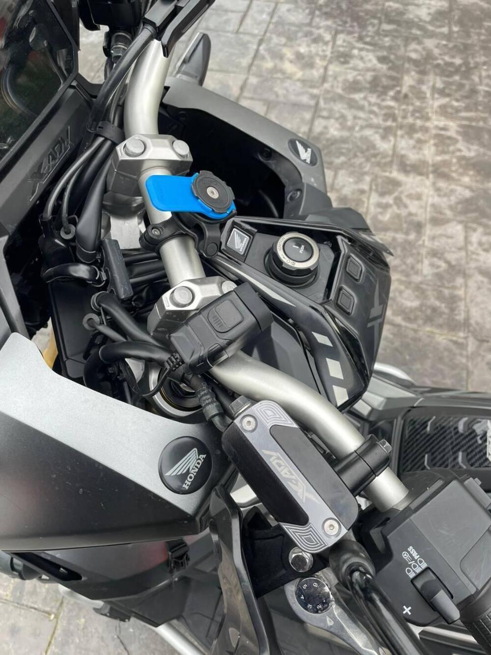 Honda X-ADV 750 DCT (2021 - 24) (3)