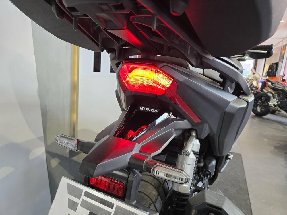 Honda ADV 350 (2022 - 24) (9)