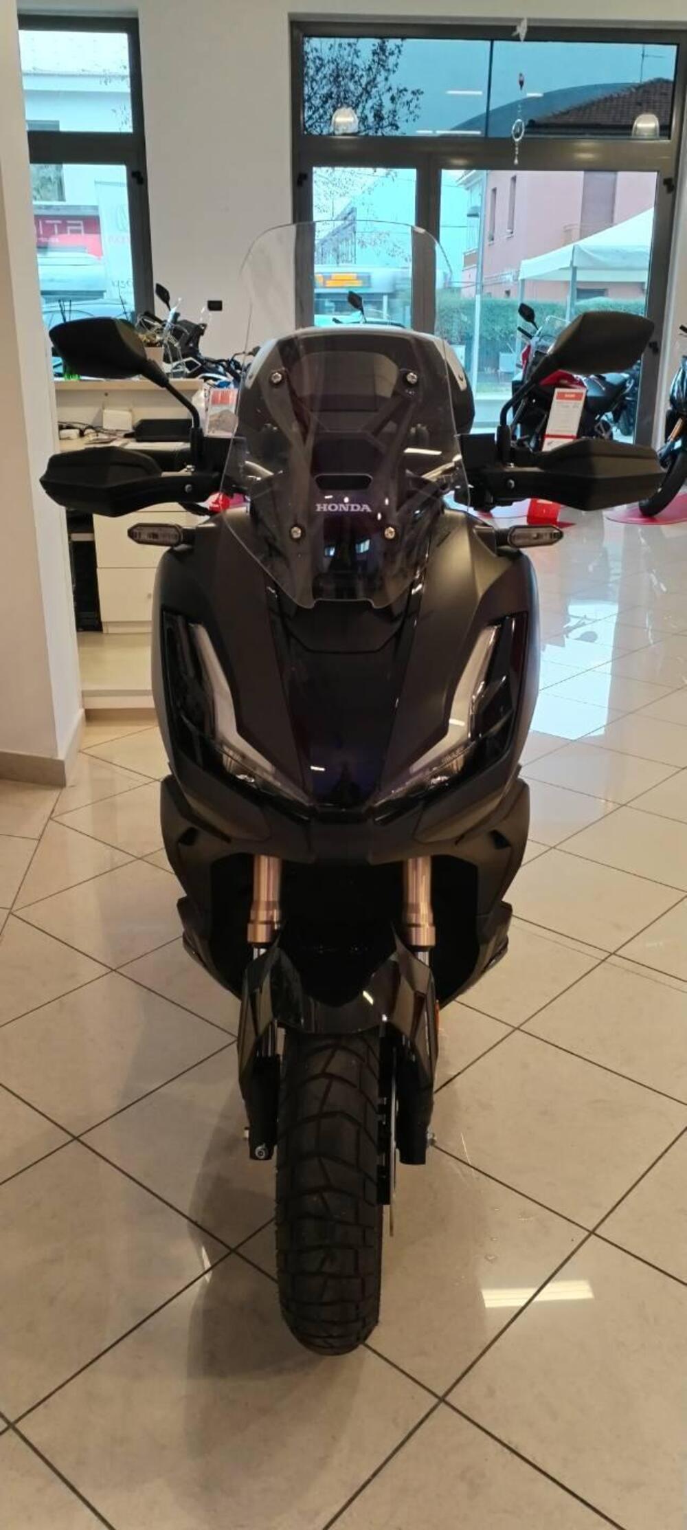 Honda ADV 350 (2022 - 24) (5)