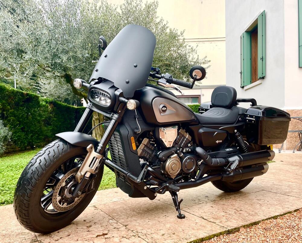 QJ Motor SRV 600 V (2024)