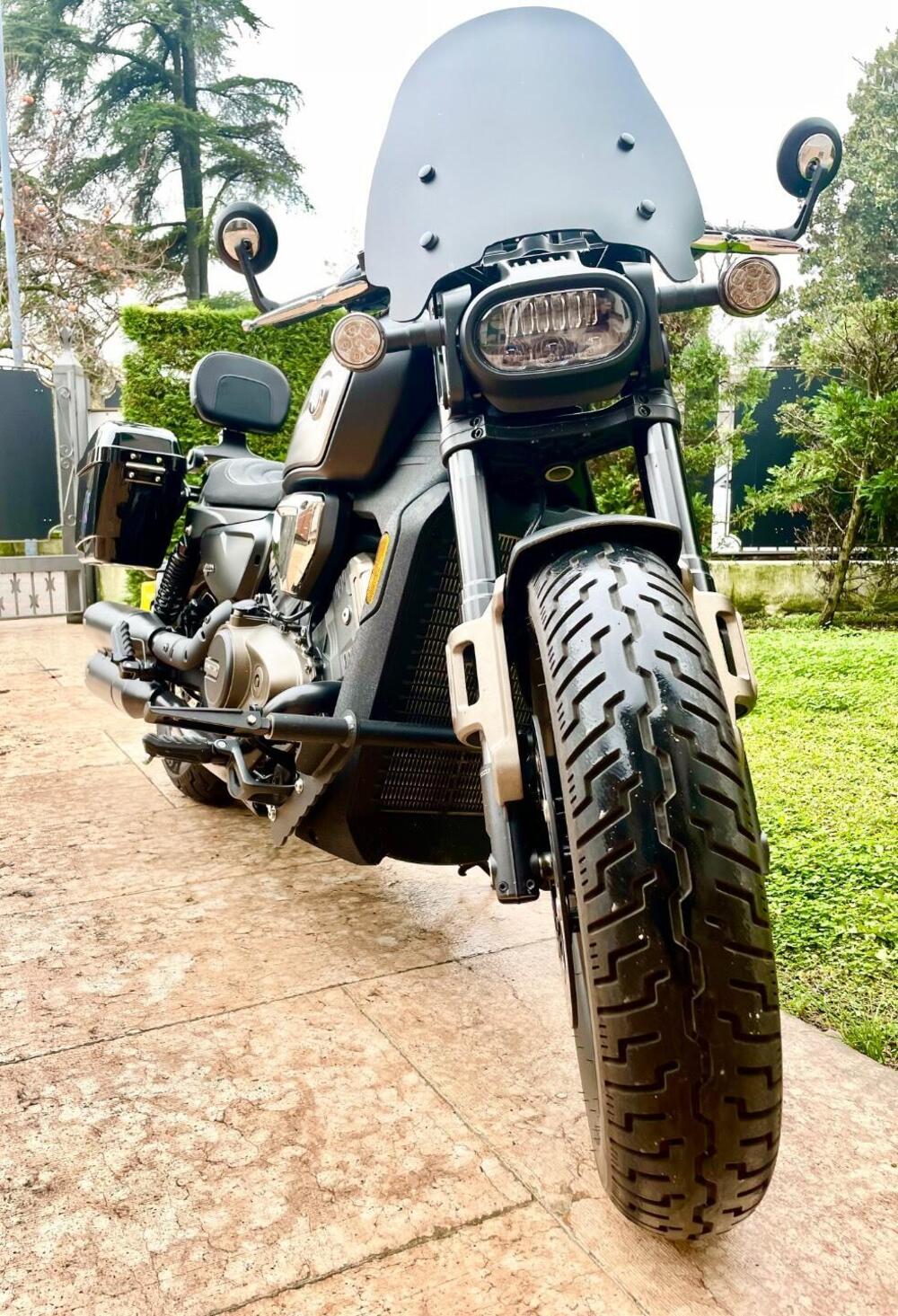 QJ Motor SRV 600 V (2024) (4)