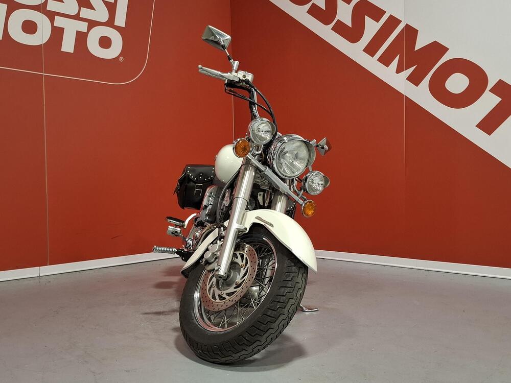 Yamaha XVS 1100 Drag Star A Classic (2000 - 06) (2)