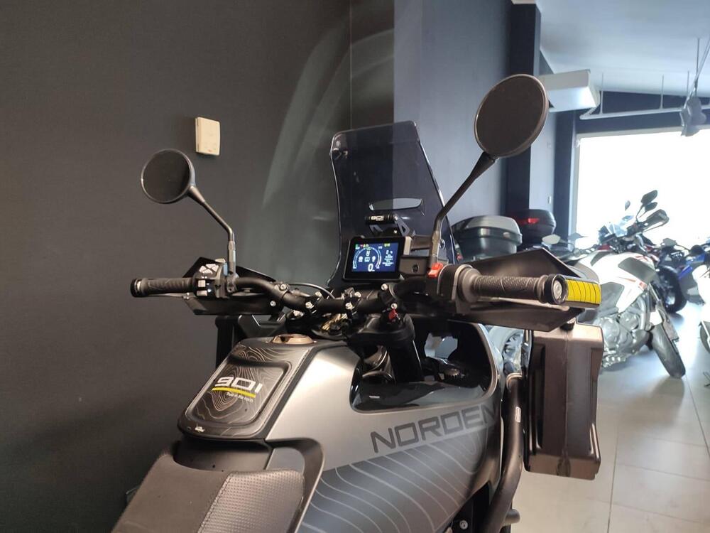 Husqvarna Norden 901 Expedition (2023 - 24) (7)