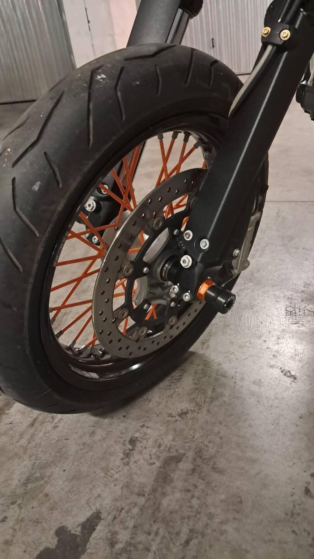 KTM 690 SMC (2008- 11) (4)