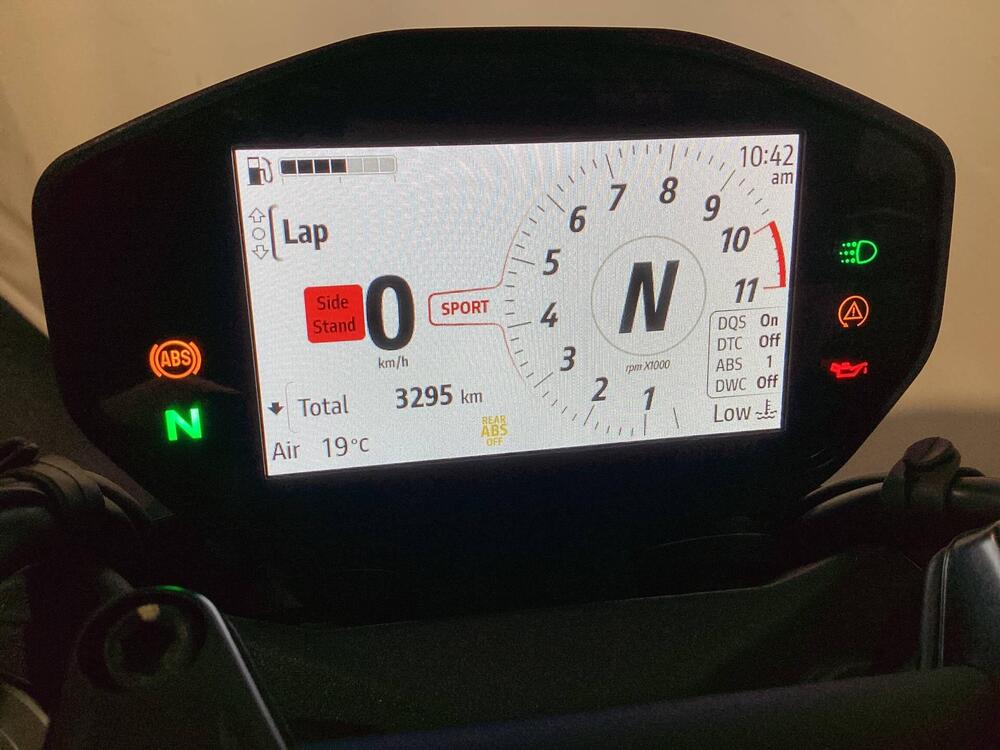 Ducati Monster 937 (2021 - 25) (5)