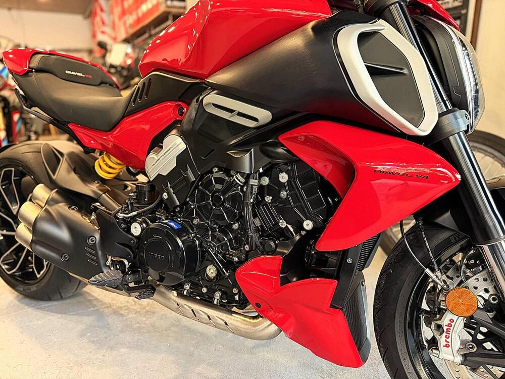 Ducati Diavel V4 (2023 - 25) (2)