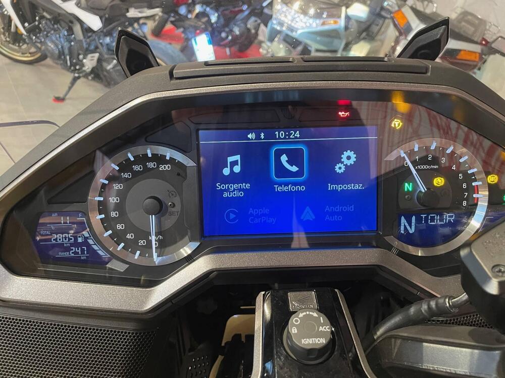 Honda GL 1800 Gold Wing Tour 50° Anniversario (2025) (3)