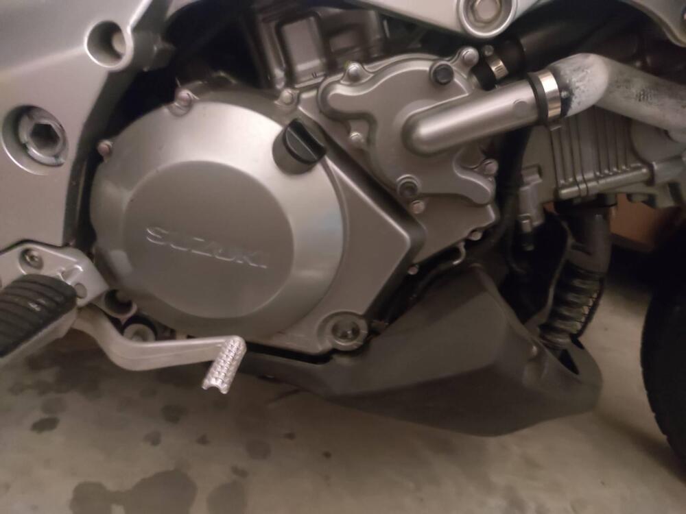 Suzuki V-Strom 1000 (2002 - 06) (8)