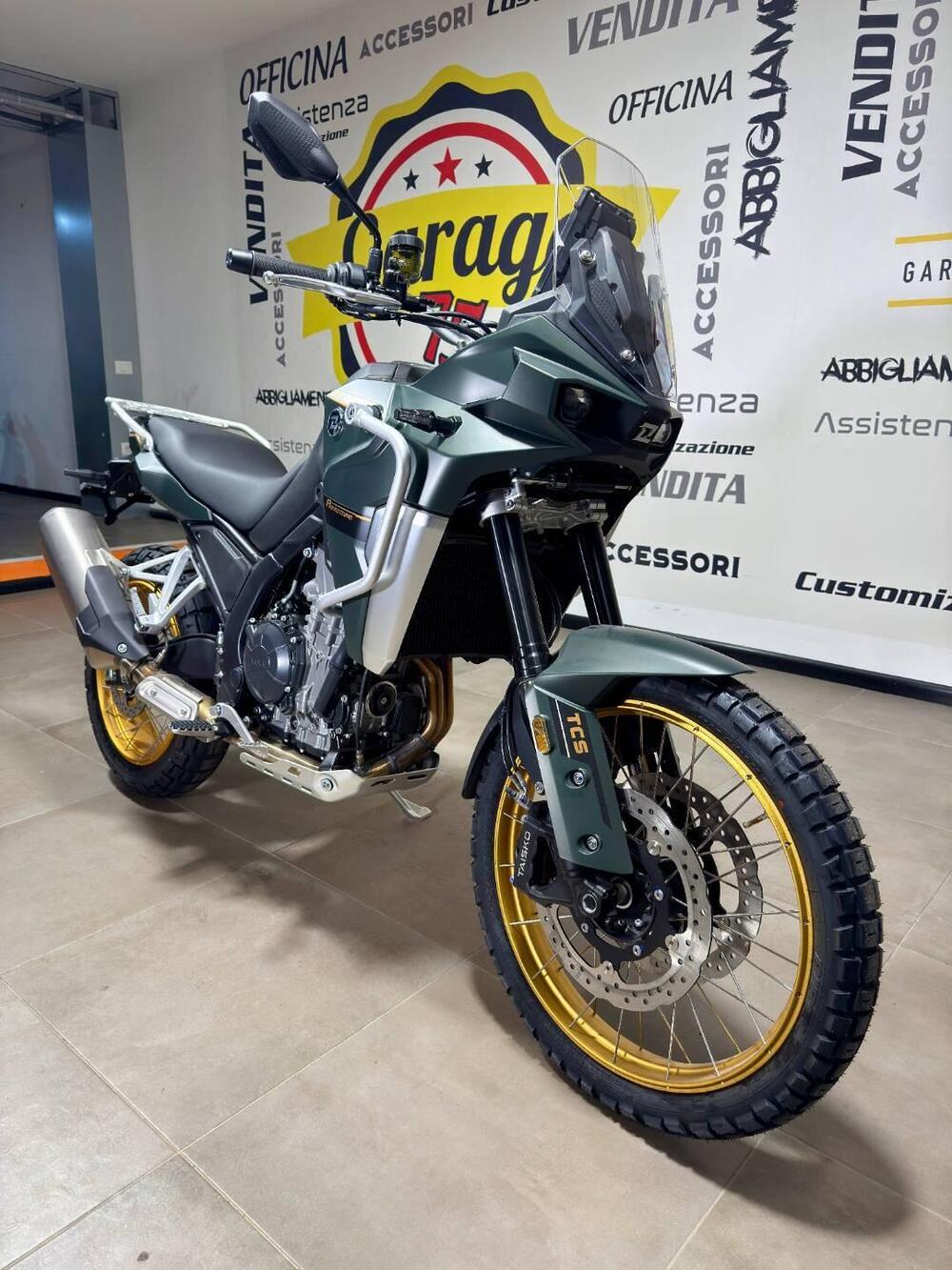 Kove 800X Pro (2024 - 26) (2)