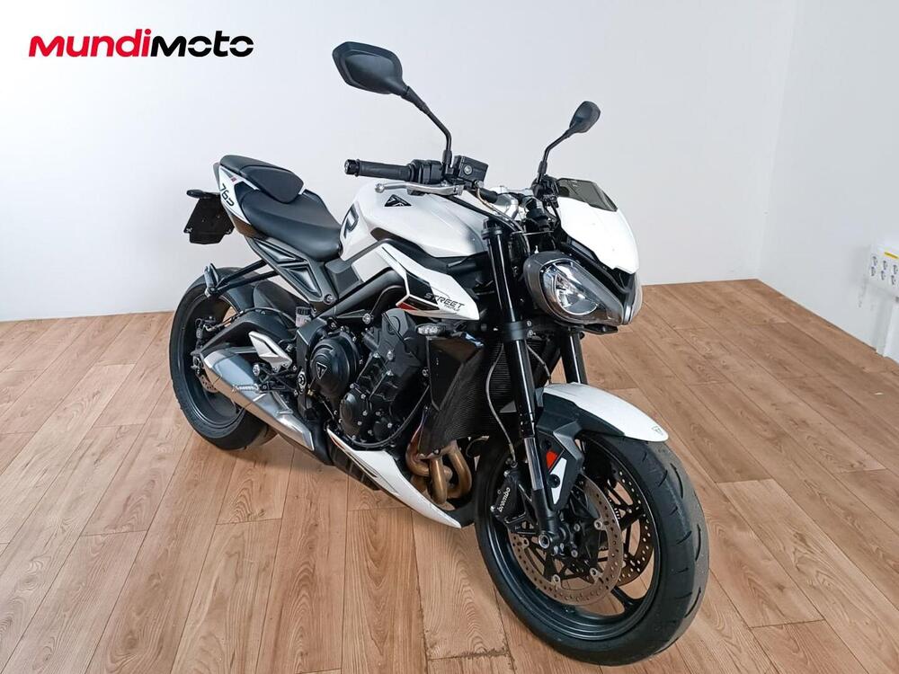 Triumph Street Triple 765 R (2023 - 26) (2)
