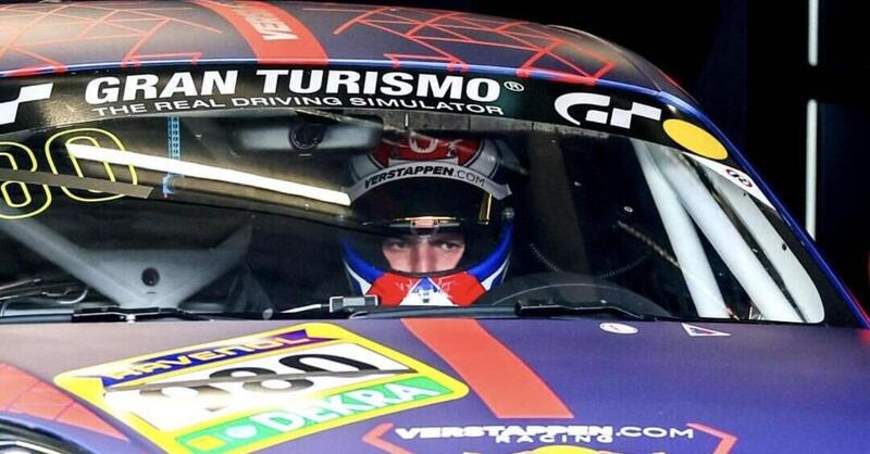 Niente F1? Nessun problema per Max Verstappen in pista ad Estoril con una Mercedes