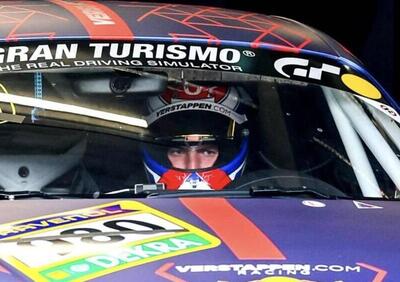 Niente F1? Nessun problema per Max Verstappen in pista ad Estoril con una Mercedes