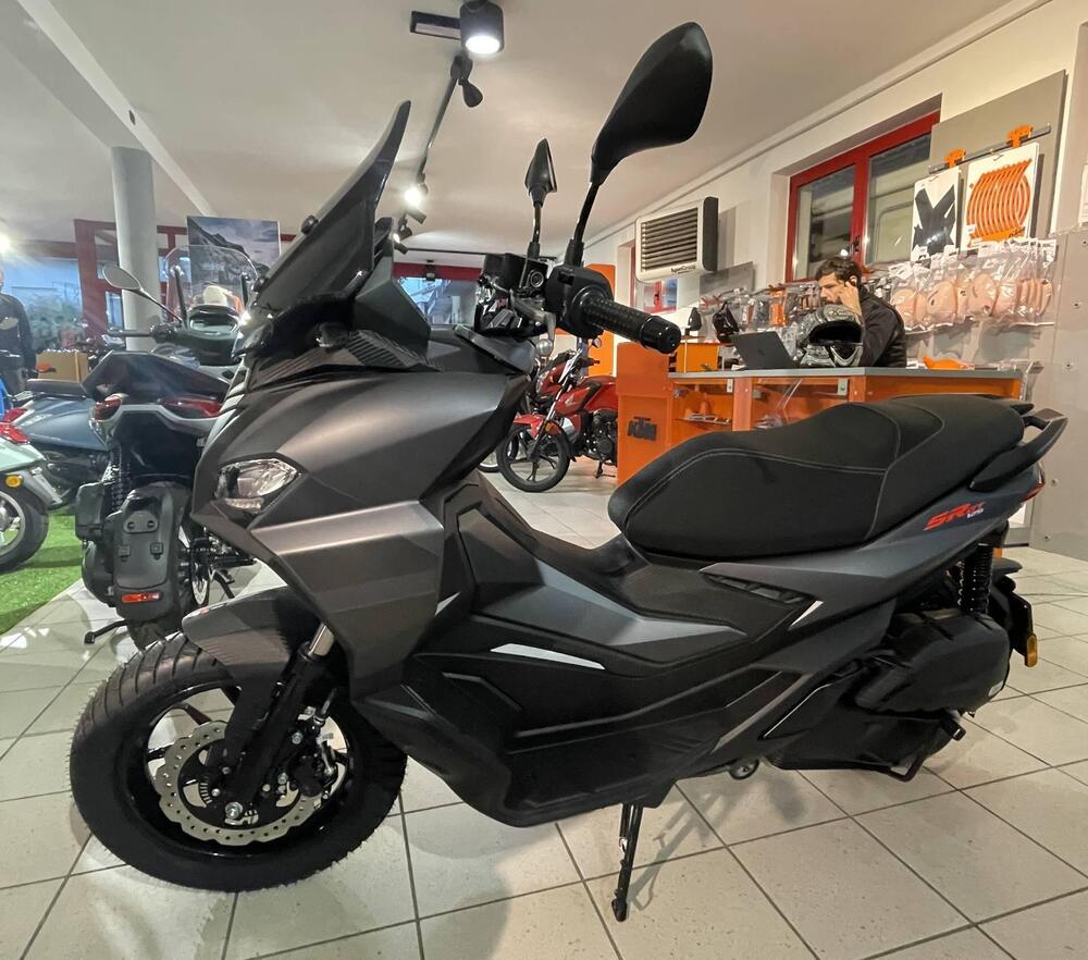 Aprilia SR GT 125 (2025) (5)