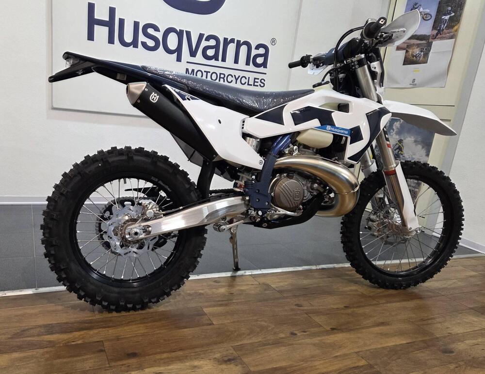 Husqvarna TE 300 (2026) (5)