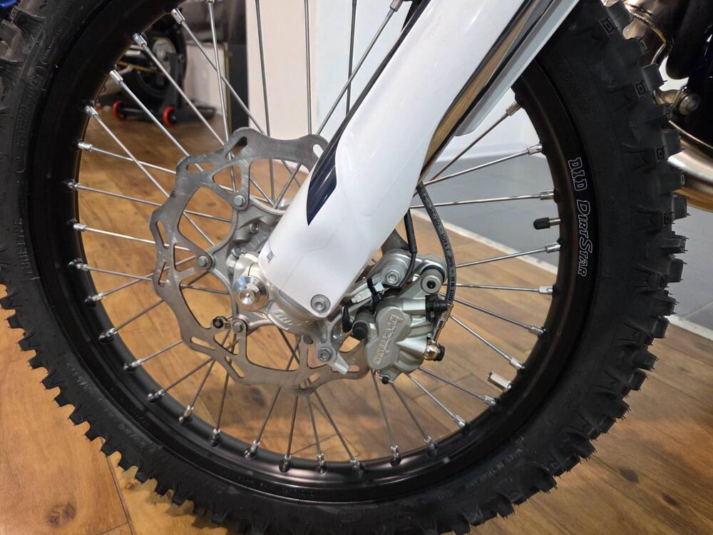 Husqvarna TE 300 (2026) (8)