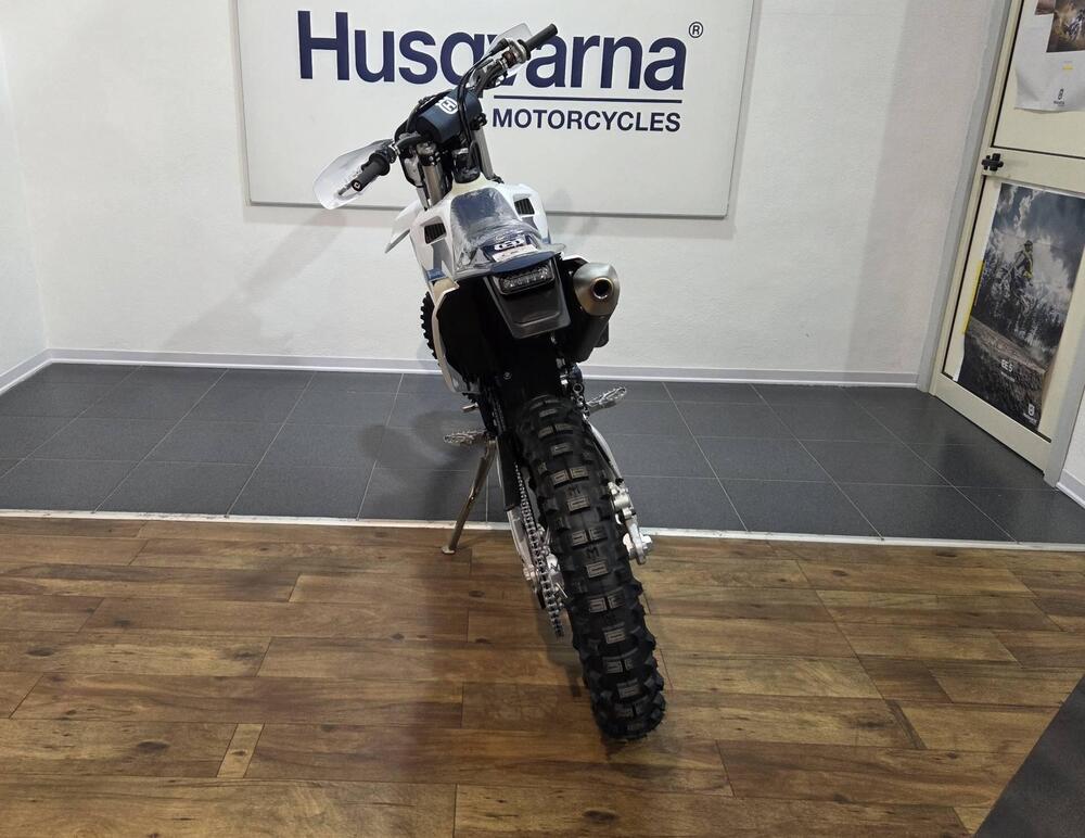 Husqvarna TE 300 (2026) (16)