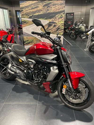 Ducati XDiavel V4 (2025) usata