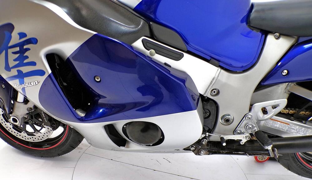 Suzuki GSX 1300 R Hayabusa (1999 - 06) (7)