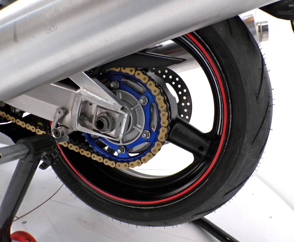 Suzuki GSX 1300 R Hayabusa (1999 - 06) (10)