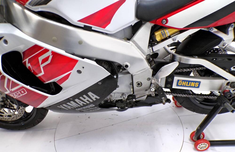 Yamaha YZF 750 R (7)