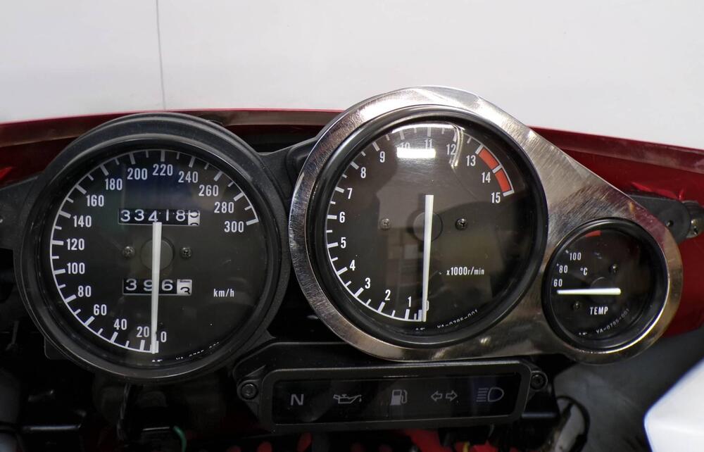 Yamaha YZF 750 R (13)