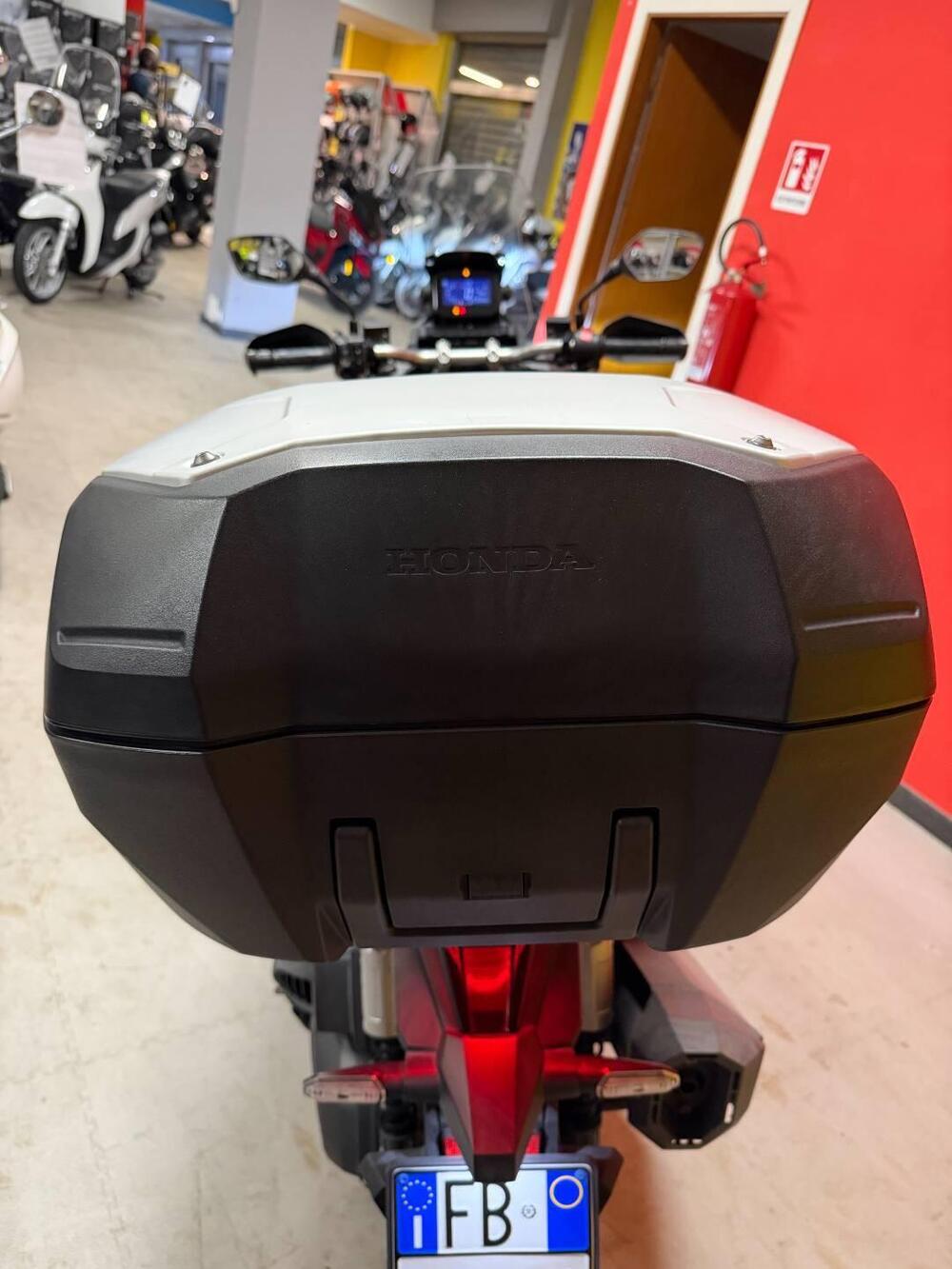 Honda ADV 350 (2022 - 24) (6)