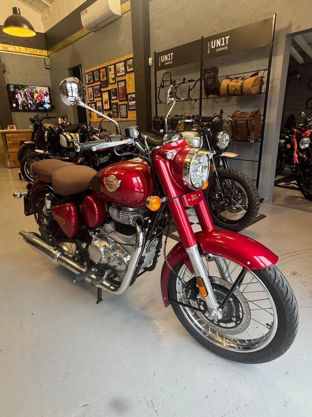 Royal Enfield Classic 350 (2021 - 25) (2)