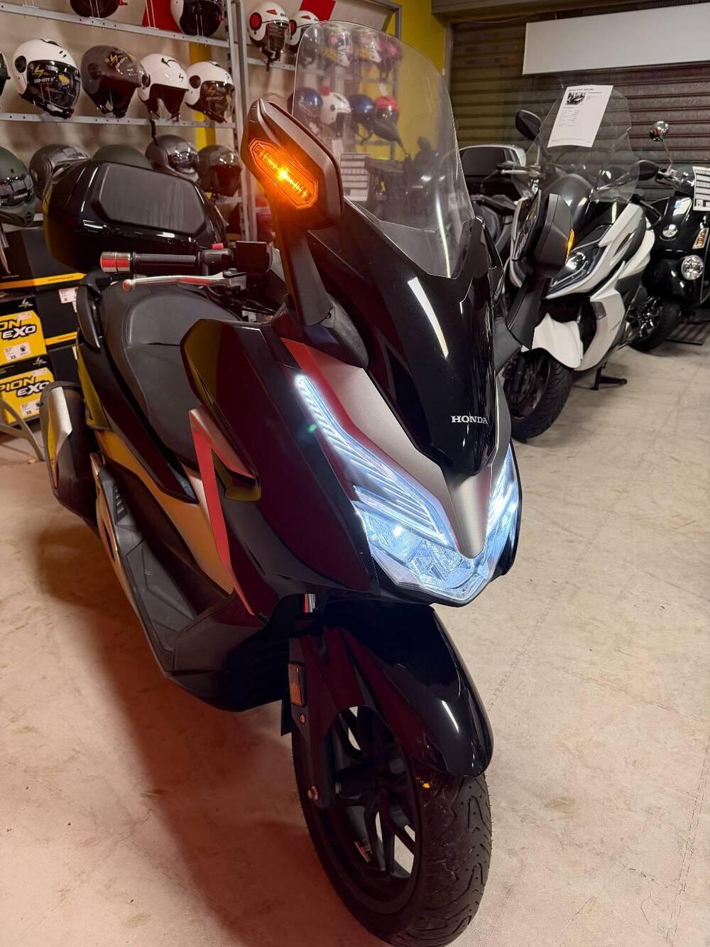 Honda Forza 300 Deluxe ABS (2018 - 20) (2)