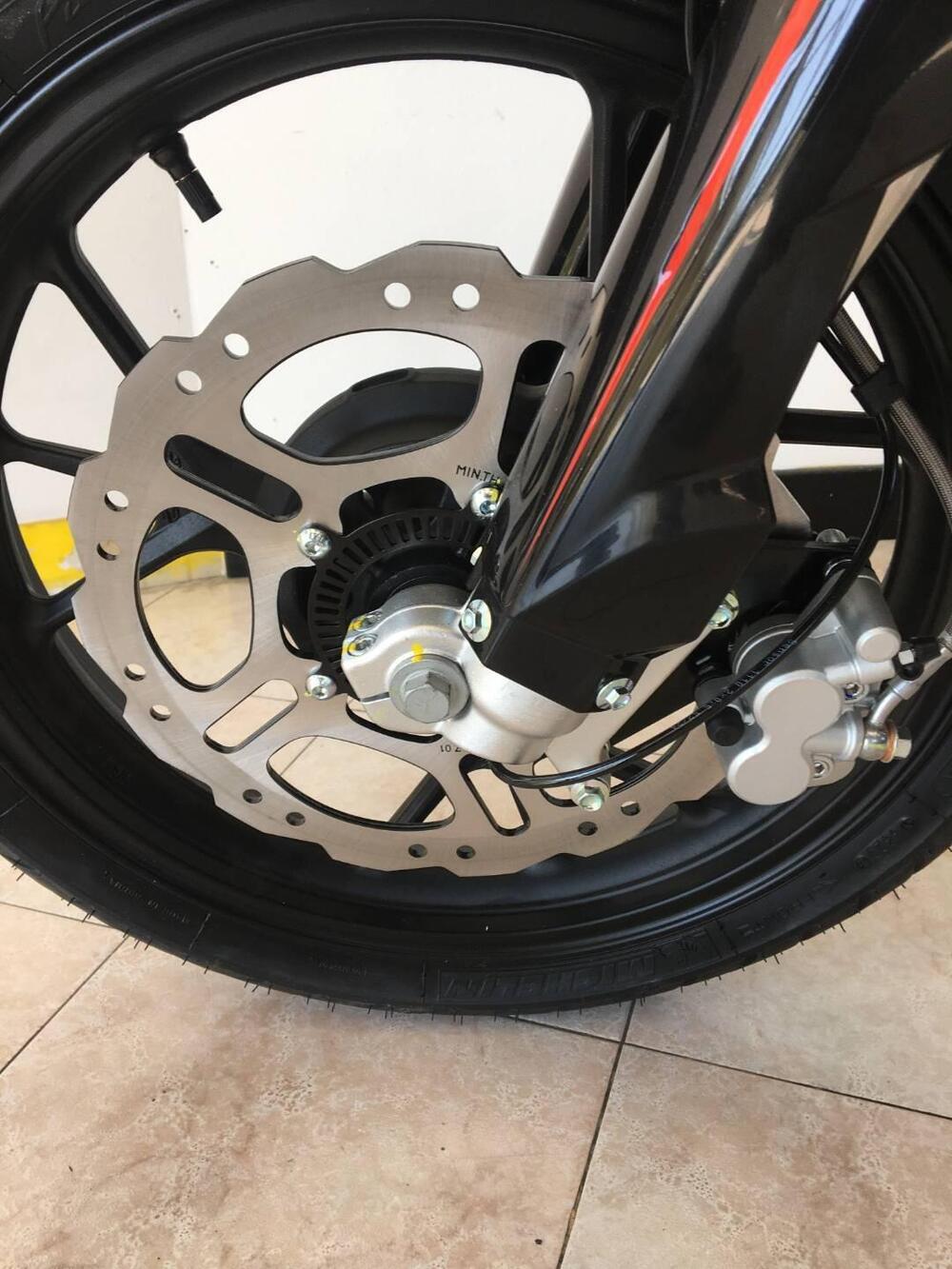 Swm SM 125 R (2025 - 26) (14)