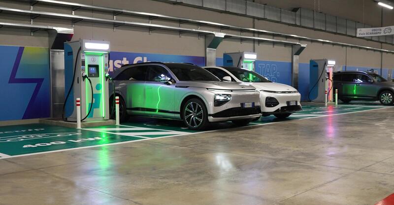 I cinesi di Xpeng come Tesla sulla ricarica: con questi due SUV viaggi gratis per 18.000 km