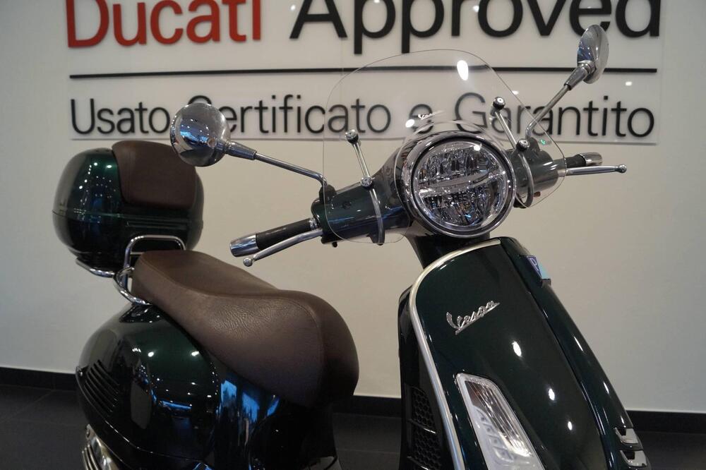 Vespa GTS 300 Hpe Touring (2019) (6)