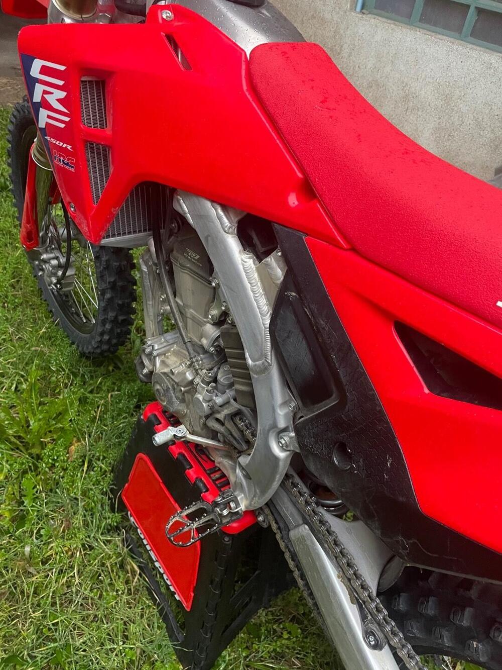 Honda CRF 450 R (2026) (4)