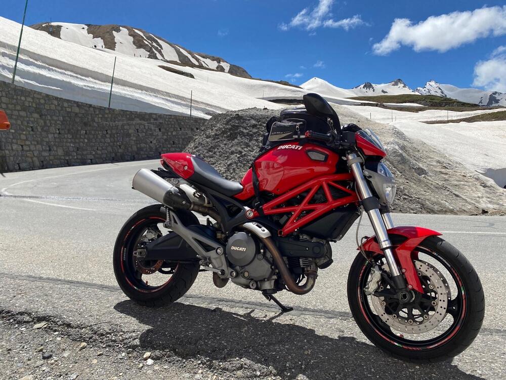 Ducati Monster 696 Plus (2007 - 14) (2)
