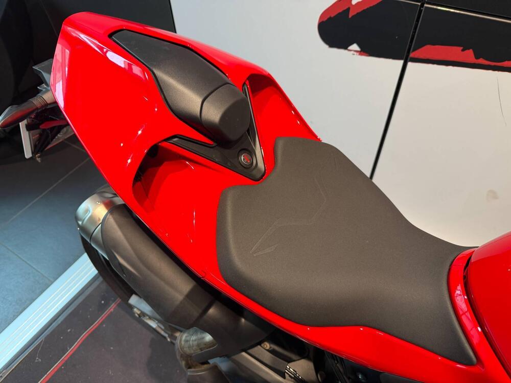 Ducati Streetfighter V2 S (2025) (5)